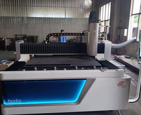 全自動(dòng)激光切割機(jī)